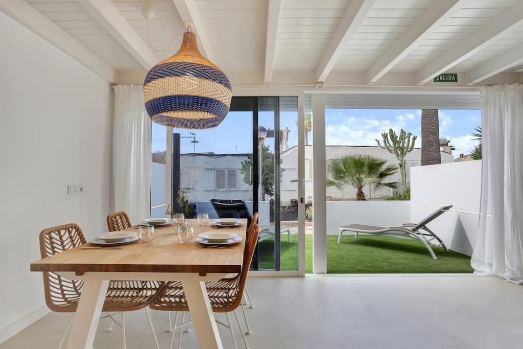 New - Amazing By The Apartamento *