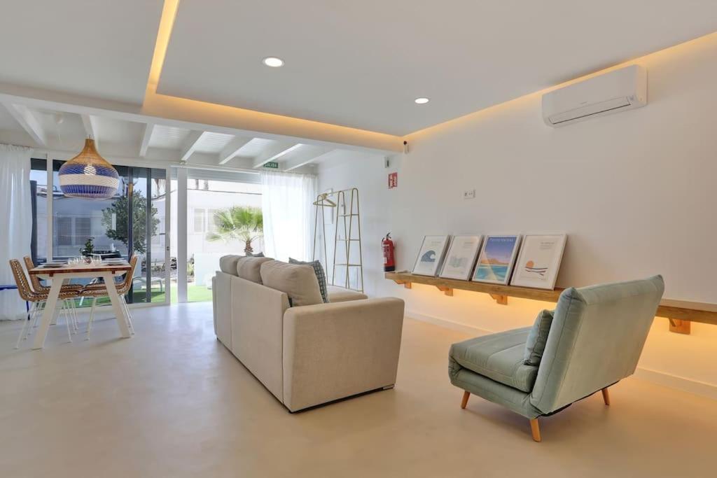 New - Amazing By The Apartamento *
