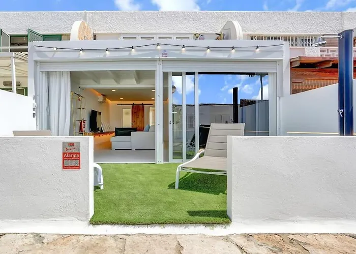 New - Amazing Apartment By The Beach